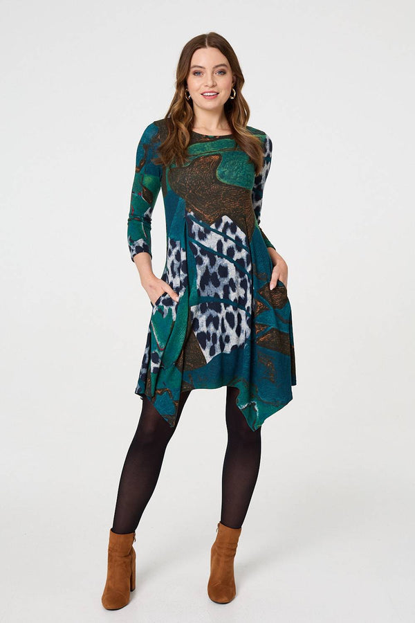 Green | Abstract Hanky Hem 3/4 Sleeve Midi Dress
