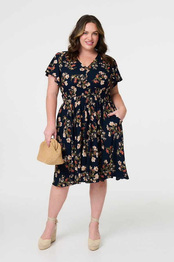 Navy | Floral Angel Sleeve Short Dress : Model is 5'8"/172 cm and wears UK18/EU46/US14/AUS18