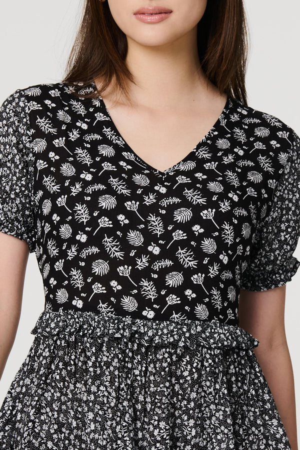 Black | Floral Short Sleeve Tiered Skater Dress