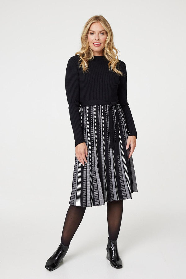 Black | Printed Tie Waist Pleated Midi Jumper Dress
