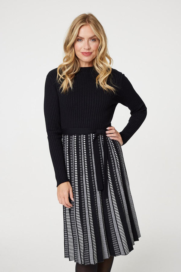 Black | Printed Tie Waist Pleated Midi Jumper Dress
