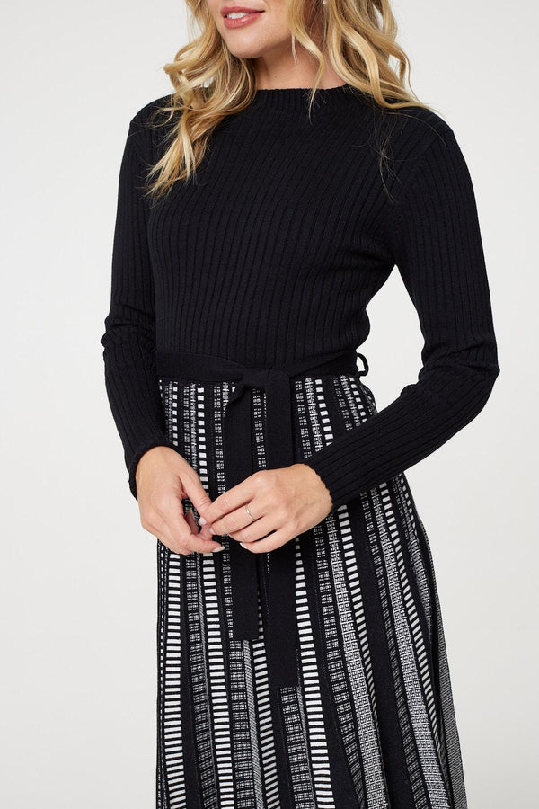 Black | Printed Tie Waist Pleated Midi Jumper Dress
