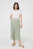 Green | Leaf Print Pleat-Front Wide Leg Culottes : Model is 5'9