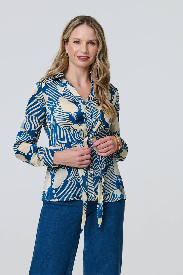 Teal | Printed Tie Front Long Sleeve Blouse : Model is 5'10"/178 cm and wears UK10/EU38/US6/AUS10
