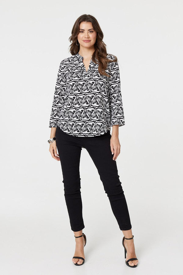 Black And White | Printed Collarless V-Neck 3/4 Blouse