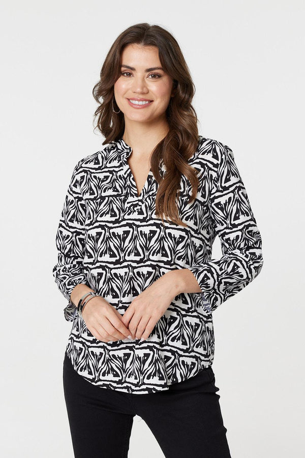 Black And White | Printed Collarless V-Neck 3/4 Blouse